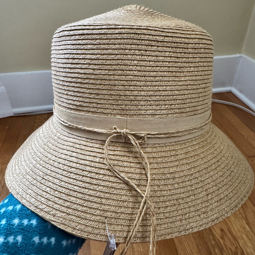 Nine West Beige Straw Hat